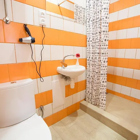 Smart з ремонтом дешево в центрі пл теодора 5 Apartment